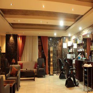 Platinum Apartmen *