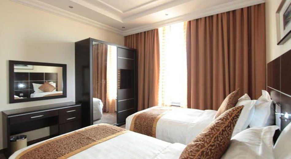 Platinum Apartmen *